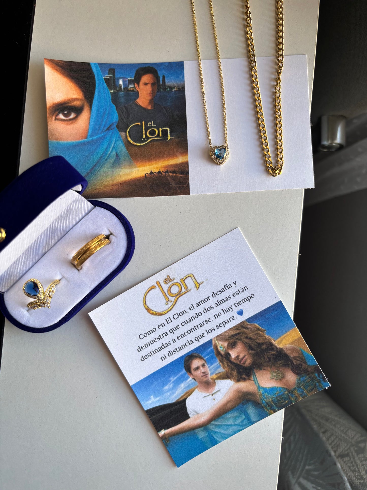 Collares de parejas inspirados en el clon