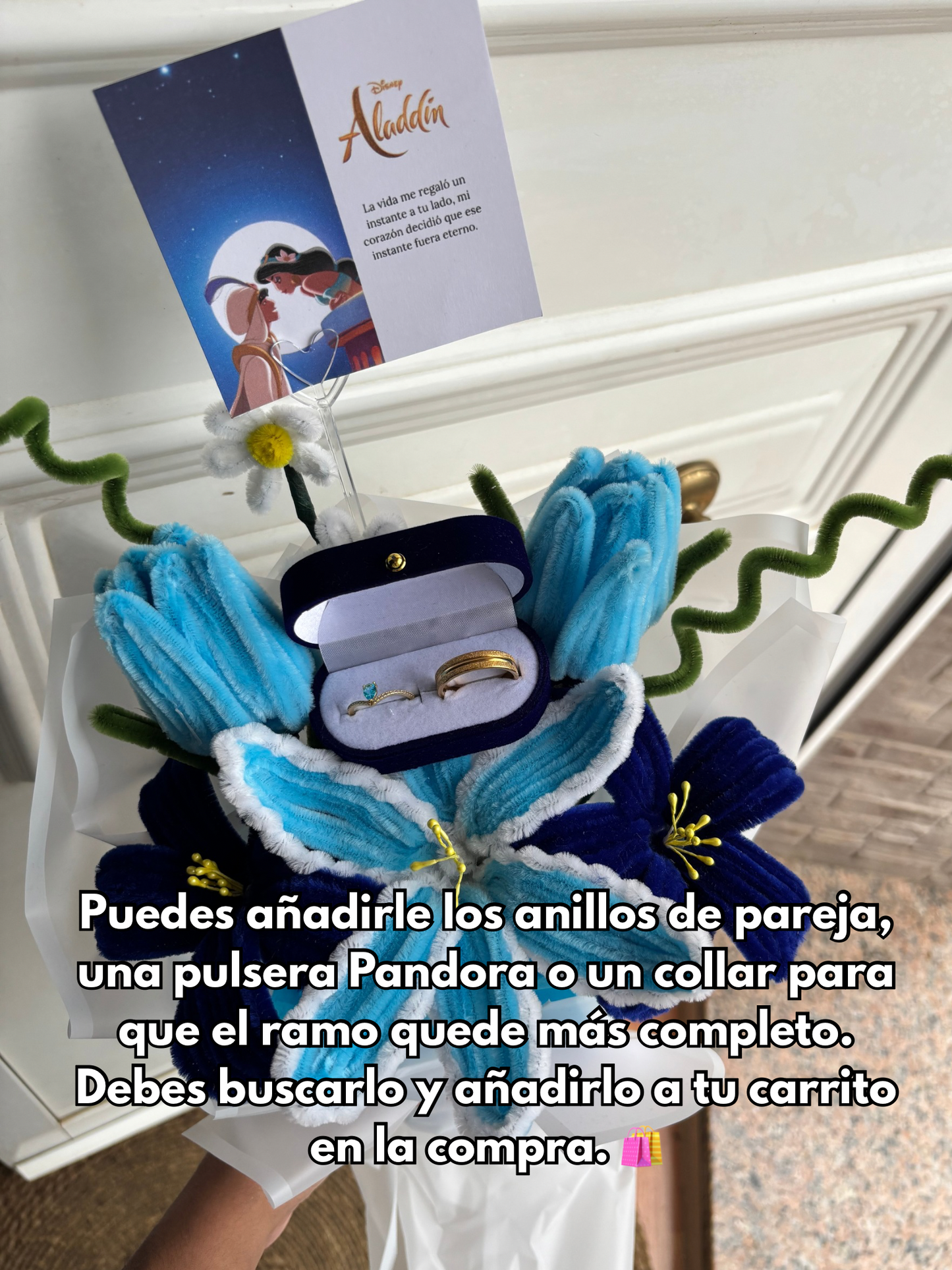 Ramo flores azules