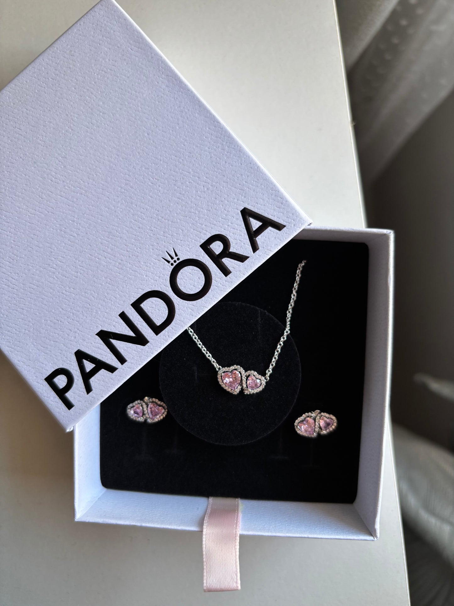 Conjunto corazón plateado collar y pendientes Enredados