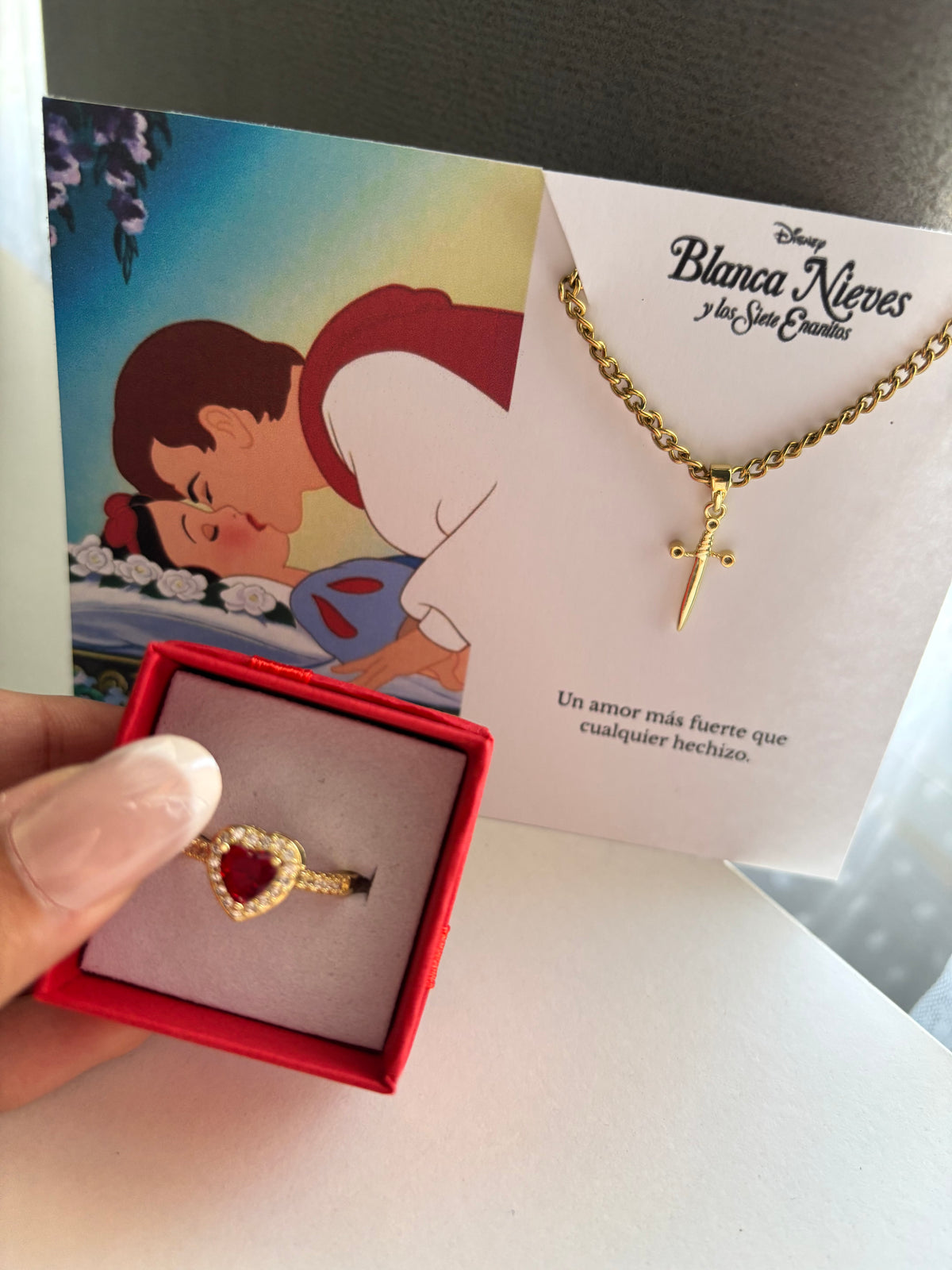 Anillo y Pulsera de Blancanieves