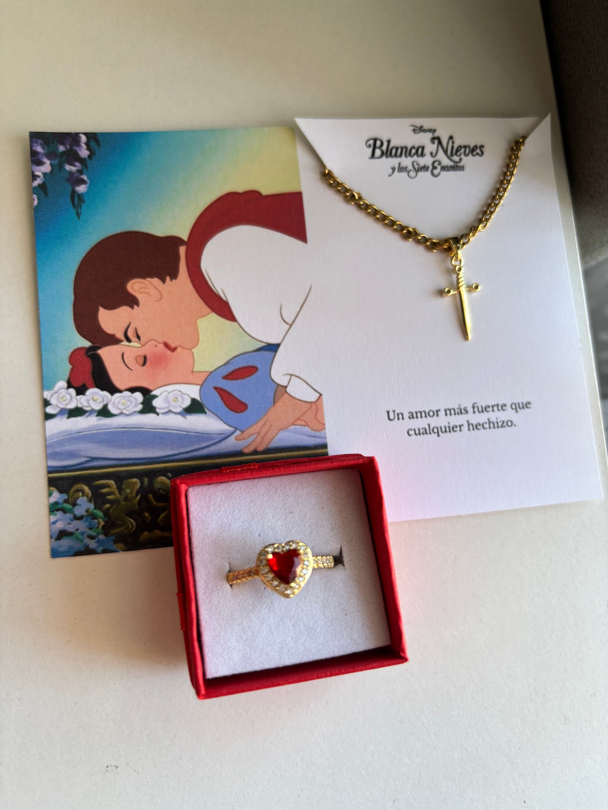 Anillo y Pulsera de Blancanieves